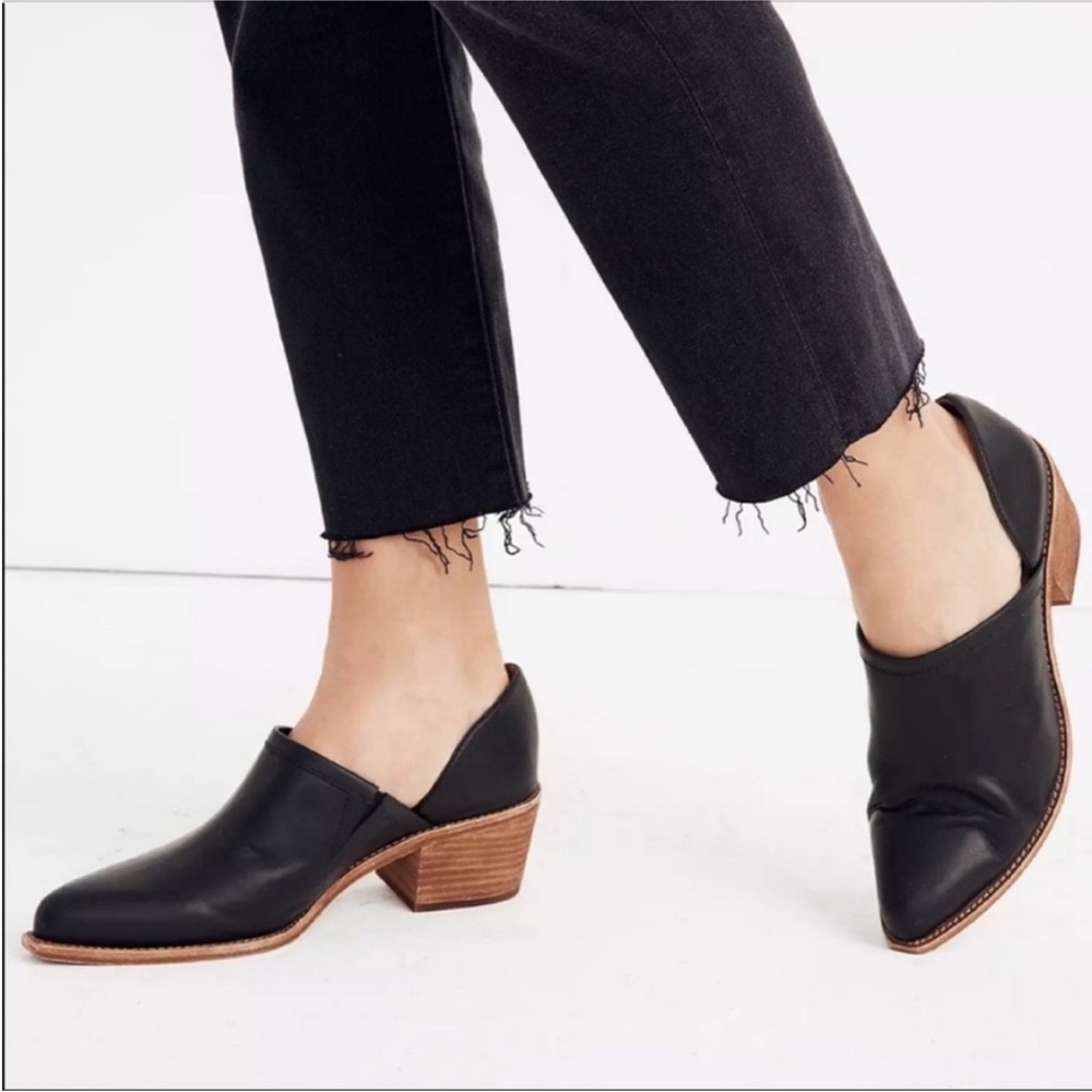 Madewell Brady Lowcut Bootie in Black